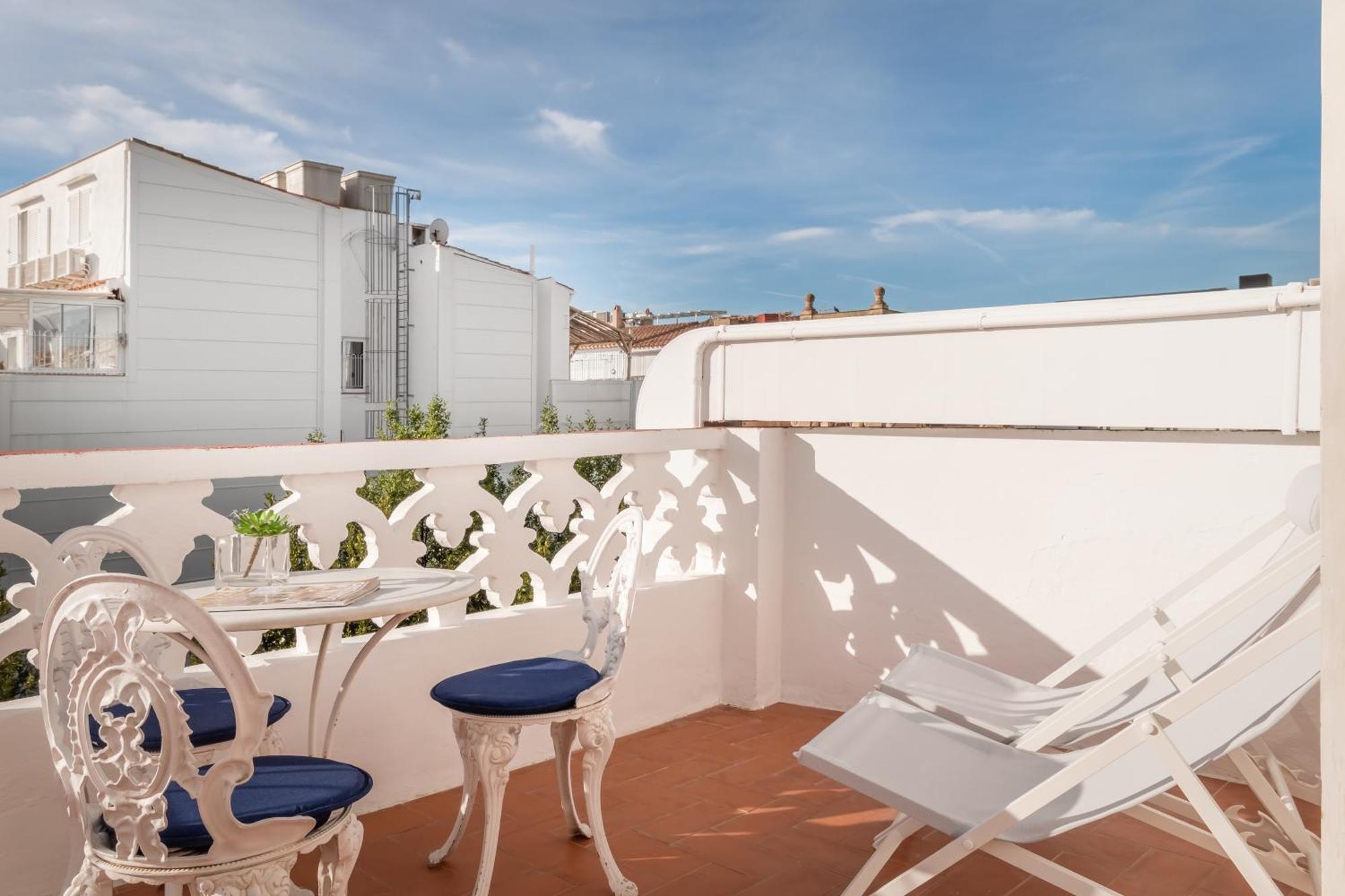 Hotel Medium Romantic Sitges Oda fotoğraf